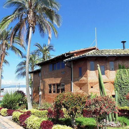 Hosteria Rosa Blanca Puembo Екстер'єр фото