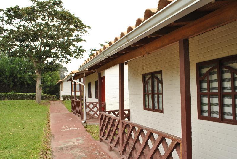 Hosteria Rosa Blanca Puembo Екстер'єр фото
